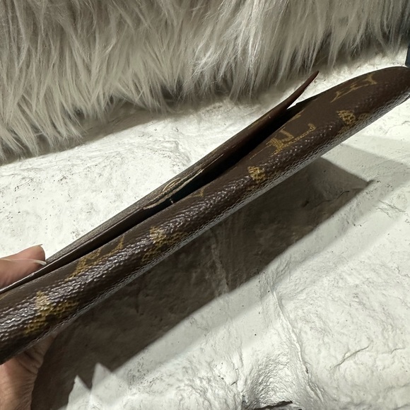 Authentic Louis Vuitton Sarah wallet. - Picture 4 of 8